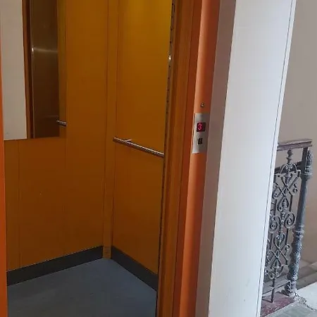 U Kolonady