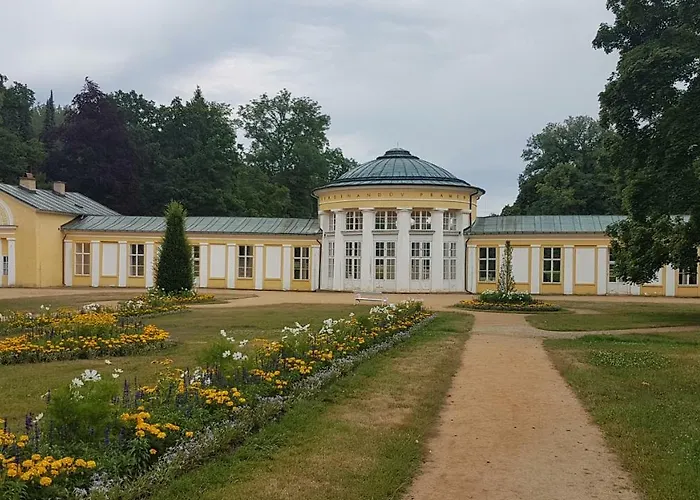 U Kolonady Apartment *